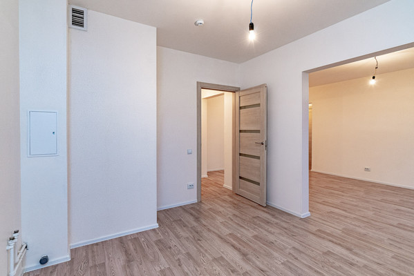 Продам трехкомнатную (3-комн.) квартиру, Орлово-Денисовский пр-кт, 15к1, Санкт-Петербург г