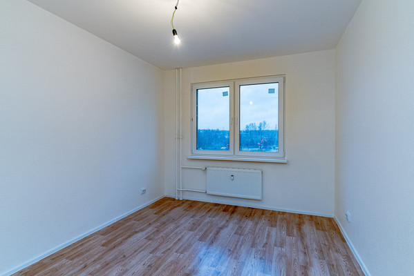 Продам трехкомнатную (3-комн.) квартиру, Орлово-Денисовский пр-кт, 15к1, Санкт-Петербург г