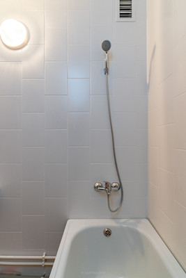 Продам трехкомнатную (3-комн.) квартиру, Орлово-Денисовский пр-кт, 15к1, Санкт-Петербург г