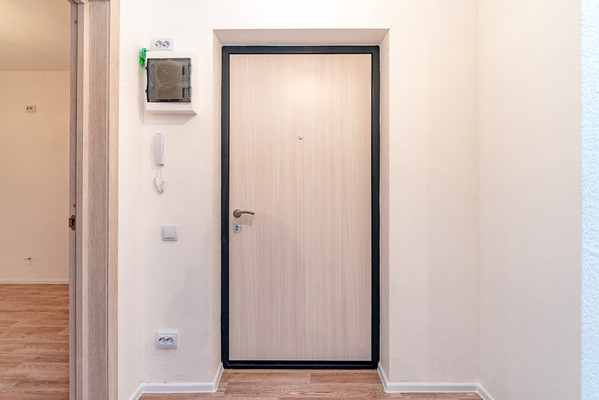 Продам трехкомнатную (3-комн.) квартиру, Орлово-Денисовский пр-кт, 15к1, Санкт-Петербург г