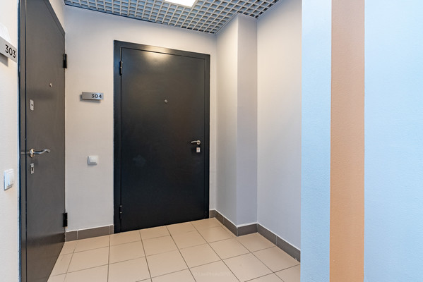 Продам трехкомнатную (3-комн.) квартиру, Орлово-Денисовский пр-кт, 15к1, Санкт-Петербург г