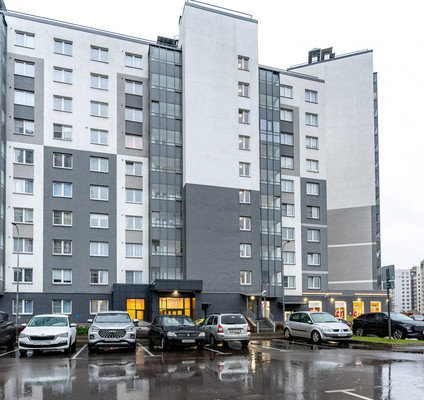 Продам трехкомнатную (3-комн.) квартиру, Орлово-Денисовский пр-кт, 15к1, Санкт-Петербург г