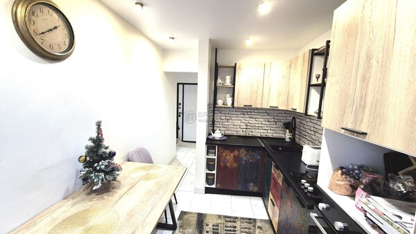 Продам однокомнатную (1-комн.) квартиру, Чонгарский б-р, 22к2, Москва г