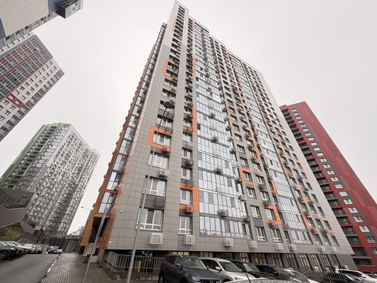 Продам трехкомнатную (3-комн.) квартиру, Аметьевская магистраль ул, 18к2, Казань г