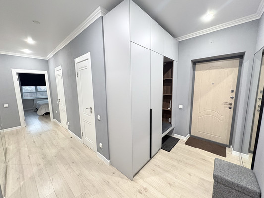 Продам трехкомнатную (3-комн.) квартиру, Аметьевская магистраль ул, 18к2, Казань г