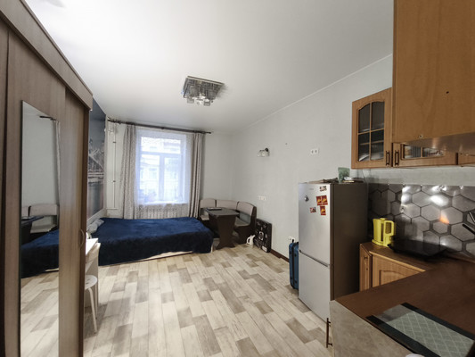 Продам комнату в 7-комн. квартире, Конторская ул, 14, Санкт-Петербург г