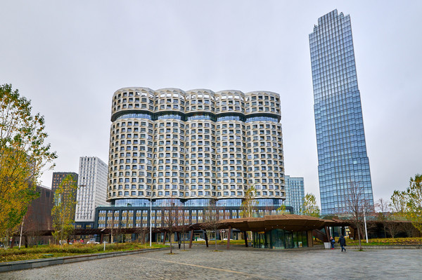 Сдам трехкомнатную (3-комн.) квартиру, Братьев Весниных б-р, 1, Москва г