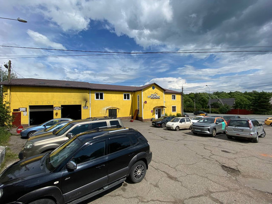 Продам торговое помещение 70 м2, Калужское шоссе 56-й (п Вороновское) км, 108б, Москва г