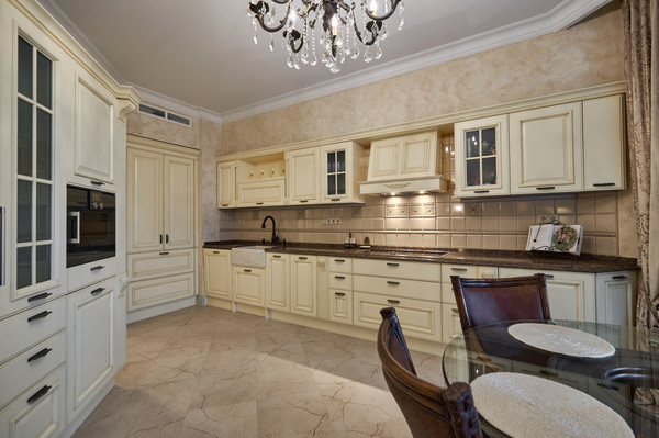 Продам многокомнатную квартиру, Авиационная ул, 77к1, Москва г