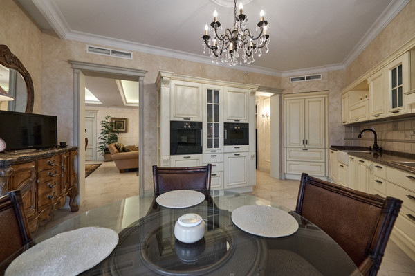 Продам многокомнатную квартиру, Авиационная ул, 77к1, Москва г