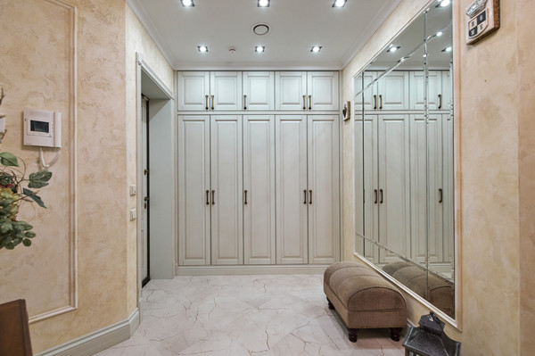 Продам многокомнатную квартиру, Авиационная ул, 77к1, Москва г