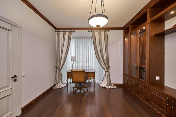 Продам многокомнатную квартиру, Авиационная ул, 77к1, Москва г