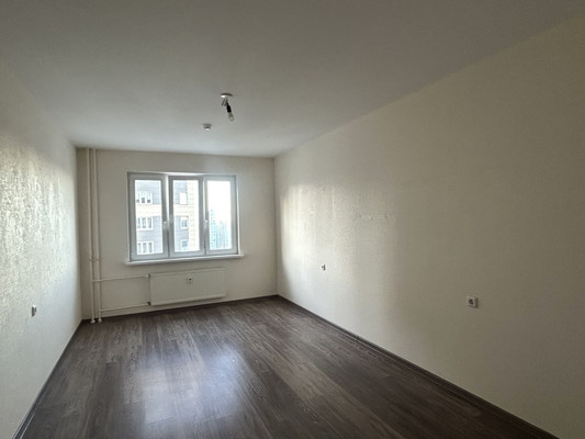 Продам трехкомнатную (3-комн.) квартиру, Яхтенная ул, 32к3, Санкт-Петербург г