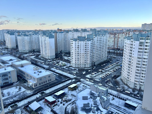 Продам трехкомнатную (3-комн.) квартиру, Яхтенная ул, 32к3, Санкт-Петербург г