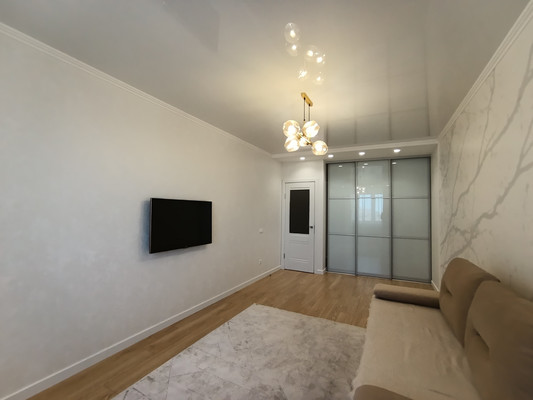 Сдам однокомнатную (1-комн.) квартиру, Садовая ул, 161к2, Краснодар г