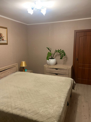 Продам двухкомнатную (2-комн.) квартиру, Гоголя ул, 115, Кропоткин г