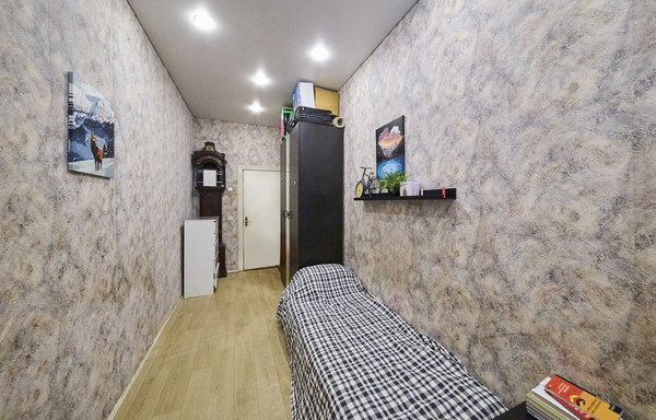 Продам двухкомнатную (2-комн.) квартиру, 15-я В.О. линия, 48А, Санкт-Петербург г