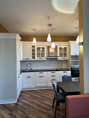 Сдам трехкомнатную (3-комн.) квартиру, Беринга ул, 1, Санкт-Петербург г