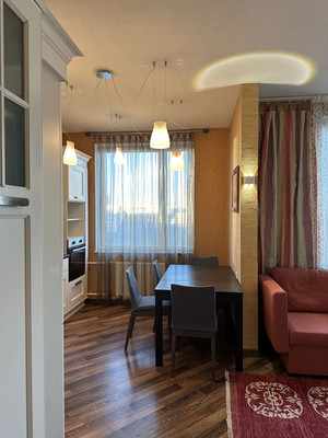 Сдам трехкомнатную (3-комн.) квартиру, Беринга ул, 1, Санкт-Петербург г