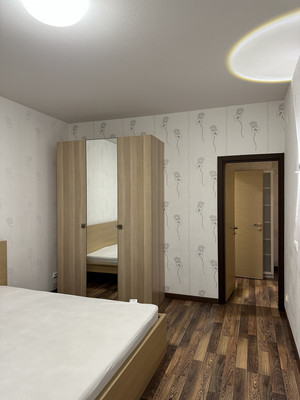 Сдам трехкомнатную (3-комн.) квартиру, Беринга ул, 1, Санкт-Петербург г