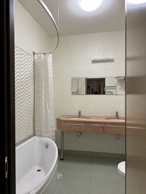 Сдам трехкомнатную (3-комн.) квартиру, Беринга ул, 1, Санкт-Петербург г