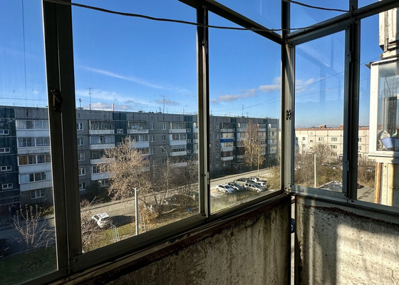 Продам двухкомнатную (2-комн.) квартиру, Южная ул, 5, Нижний Тагил г