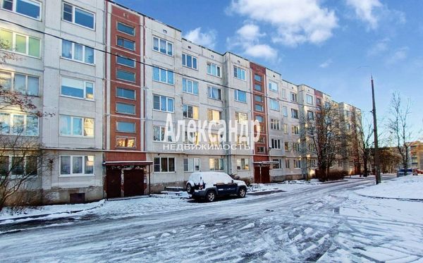 Продам однокомнатную (1-комн.) квартиру, Рубежная ул, 27, Выборг г