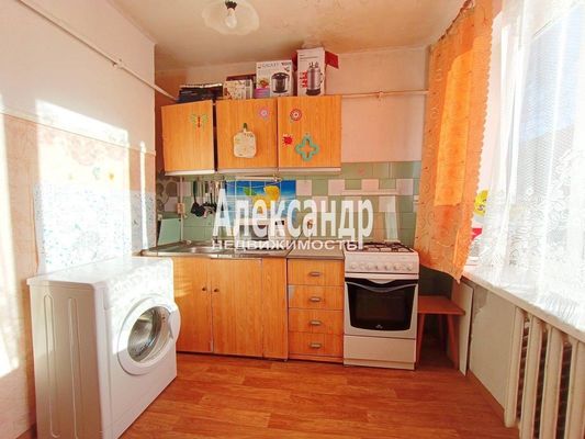 Продам однокомнатную (1-комн.) квартиру, Рубежная ул, 27, Выборг г