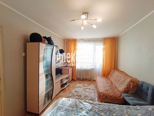 Продам однокомнатную (1-комн.) квартиру, Рубежная ул, 27, Выборг г