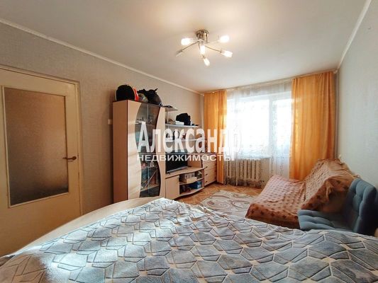 Продам однокомнатную (1-комн.) квартиру, Рубежная ул, 27, Выборг г