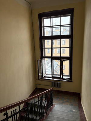 Продам двухкомнатную (2-комн.) квартиру, 7-я В.О. линия, 38, Санкт-Петербург г