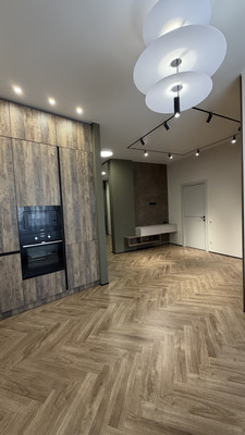 Продам трехкомнатную (3-комн.) квартиру, 70, Лайково с