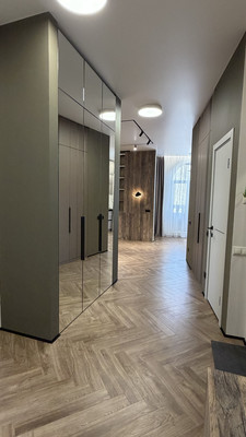 Продам трехкомнатную (3-комн.) квартиру, 70, Лайково с