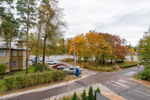 Продам трехкомнатную (3-комн.) квартиру, Холмистая ул, 8, Лисий Нос п