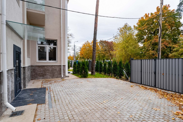 Продам трехкомнатную (3-комн.) квартиру, Холмистая ул, 8, Лисий Нос п