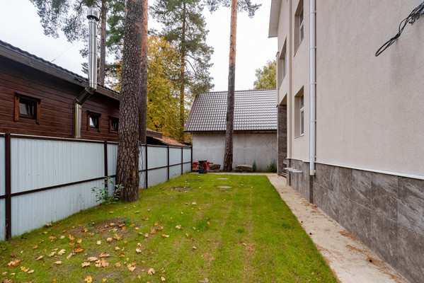 Продам трехкомнатную (3-комн.) квартиру, Холмистая ул, 8, Лисий Нос п