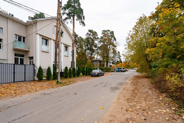 Продам трехкомнатную (3-комн.) квартиру, Холмистая ул, 8, Лисий Нос п