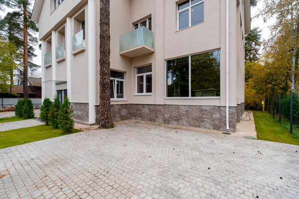 Продам трехкомнатную (3-комн.) квартиру, Холмистая ул, 8, Лисий Нос п