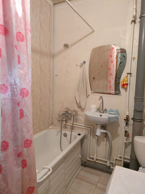 Продам однокомнатную (1-комн.) квартиру, Ветеранов ул, 17, Вартемяги д