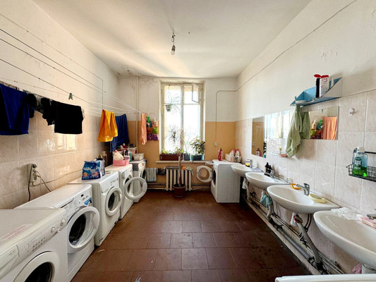 Сдам комнату в 10-комн. квартире, Железноводская ул, 26-28, Санкт-Петербург г