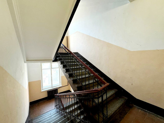 Сдам комнату в 10-комн. квартире, Железноводская ул, 26-28, Санкт-Петербург г