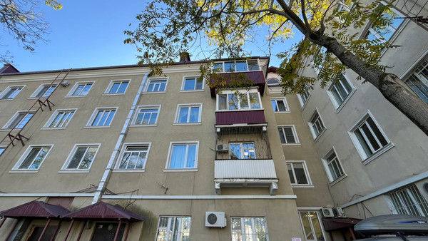 Продам трехкомнатную (3-комн.) квартиру, Коммунистический пр-кт, 74, Южно-Сахалинск г