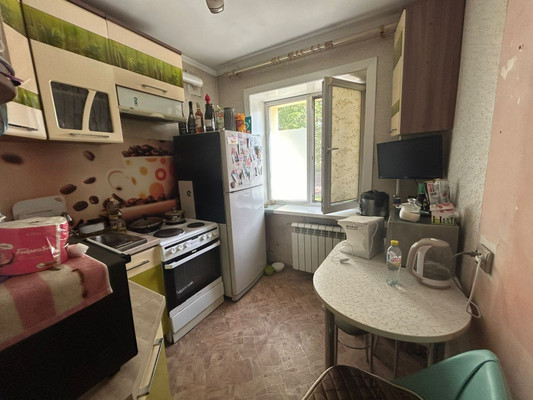 Продам двухкомнатную (2-комн.) квартиру, Железнодорожная ул, 79А, Южно-Сахалинск г