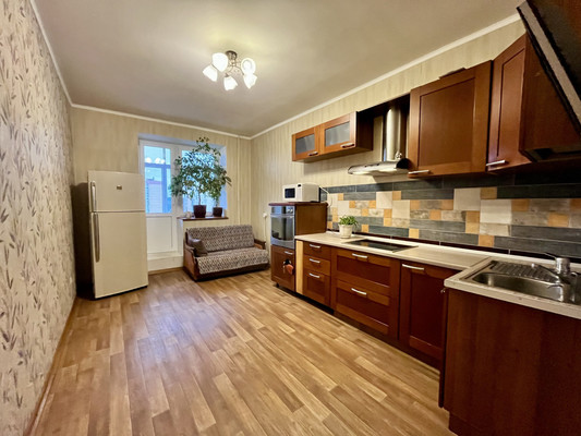 Продам двухкомнатную (2-комн.) квартиру, им Владимира Махалина мкр, 27, Дмитров г