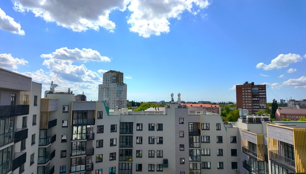 Продам двухкомнатную (2-комн.) квартиру, Октябрьская ул, 12к1, Калининград г