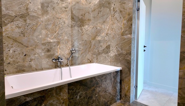 Продам двухкомнатную (2-комн.) квартиру, Октябрьская ул, 12к1, Калининград г