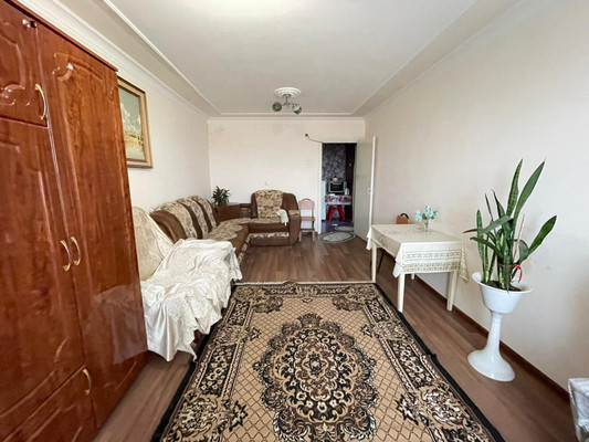 Продам однокомнатную (1-комн.) квартиру, 2 Таманской Дивизии ул, 33, Нальчик г