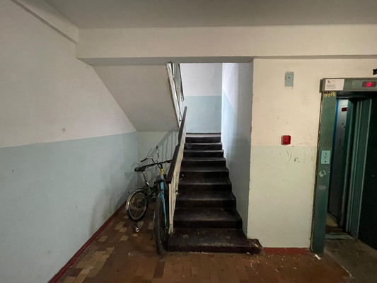 Продам однокомнатную (1-комн.) квартиру, 2 Таманской Дивизии ул, 33, Нальчик г