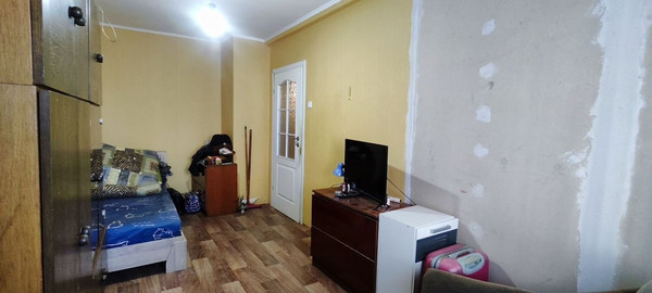 Продам двухкомнатную (2-комн.) квартиру, Никанорова ул, 3, Симферополь г