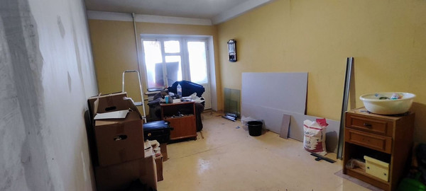 Продам двухкомнатную (2-комн.) квартиру, Никанорова ул, 3, Симферополь г